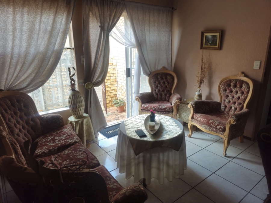 4 Bedroom Property for Sale in Safari Gardens North West